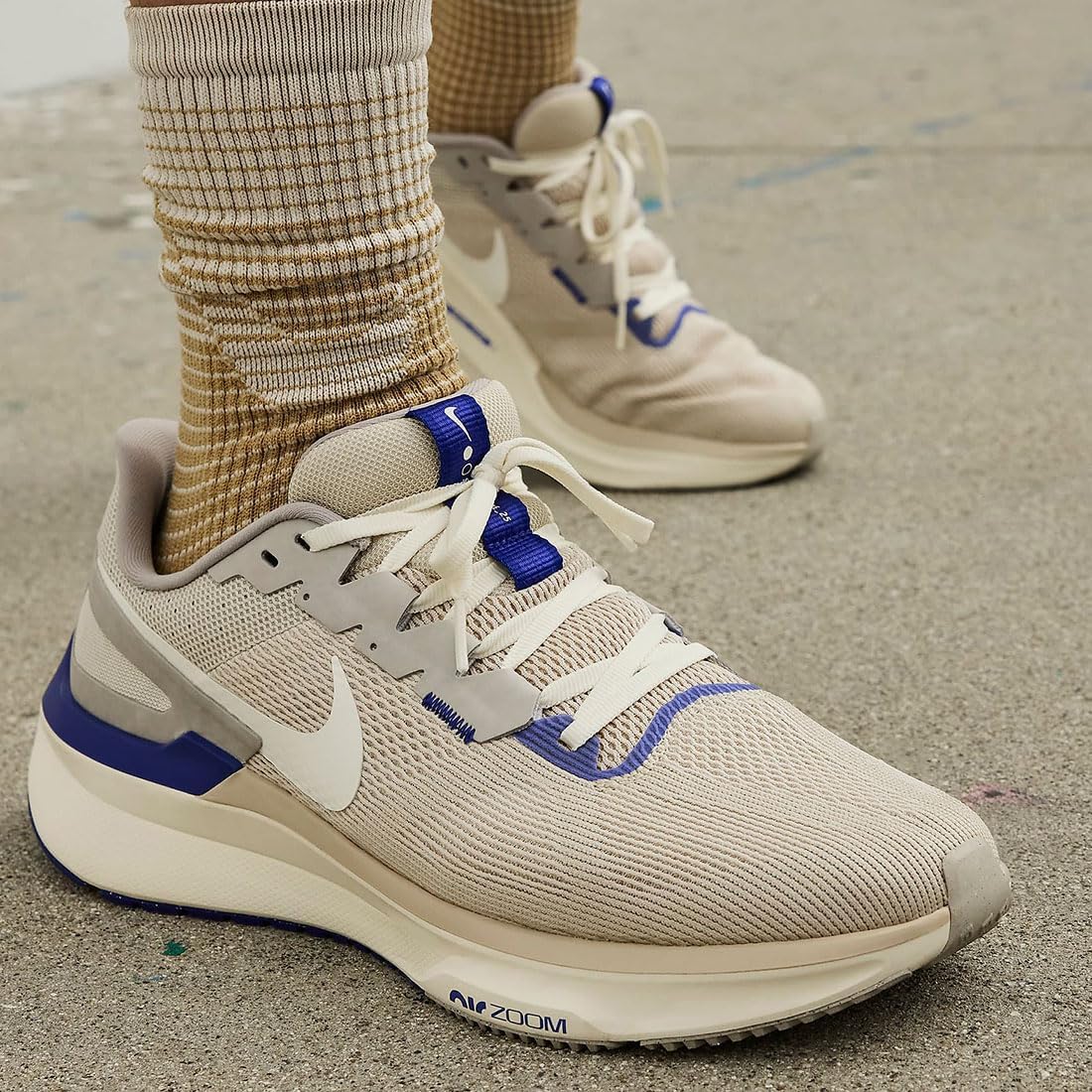 Nike HF4311-126 Premium Structure 25 PRM Sand Drift, Rattan, Concorde, Sail