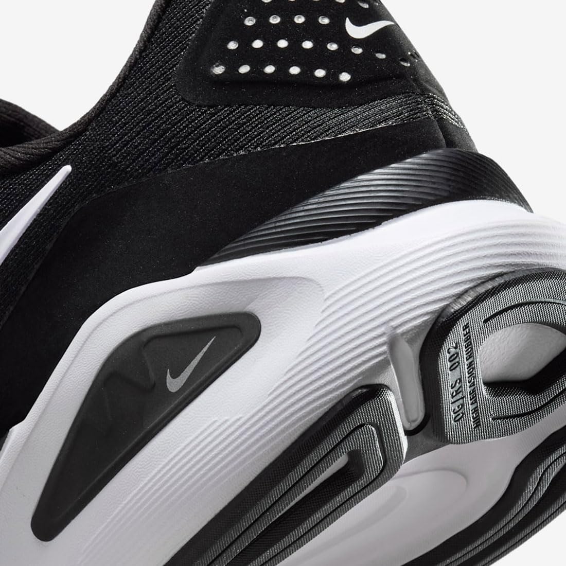 Nike HQ2589-001 Structure 26 W Black/Wolf Grey/Metallic Silver/White