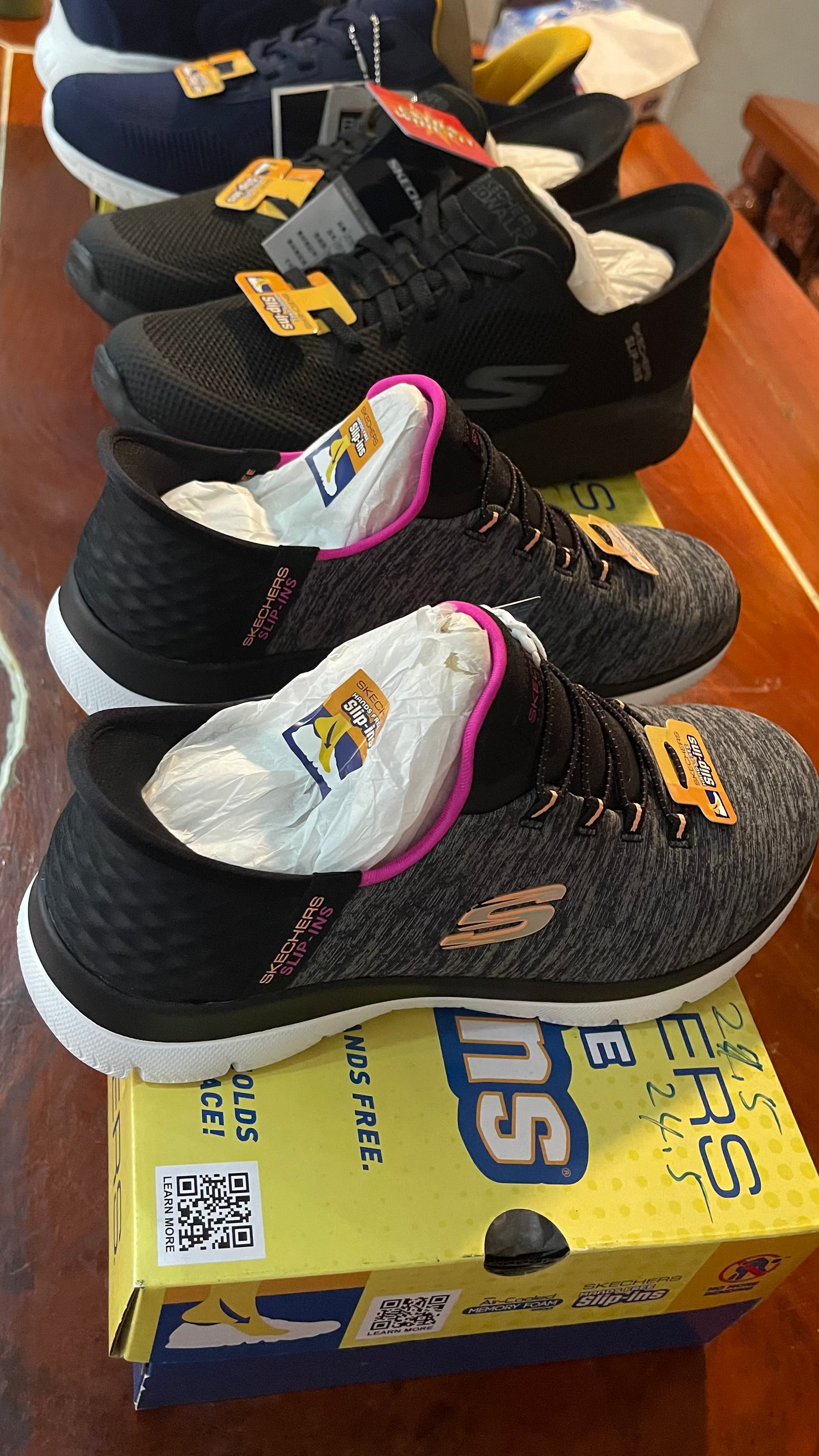 Sketchersសម្រាប់នារី