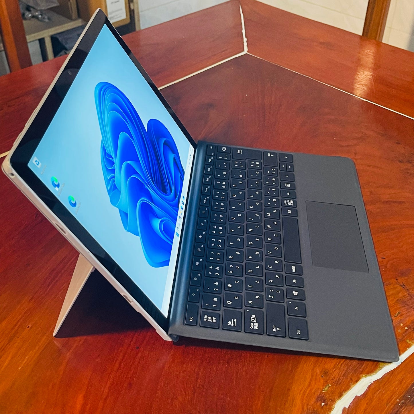 Microsoft Surface Pro 7 + Genuine Keyboard